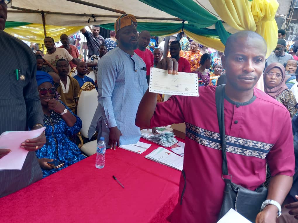 Presentation of Cheques as Succor Support to the Victims of Dosunmu Market Fire Incident in Lagos Island by the Lagos State Government