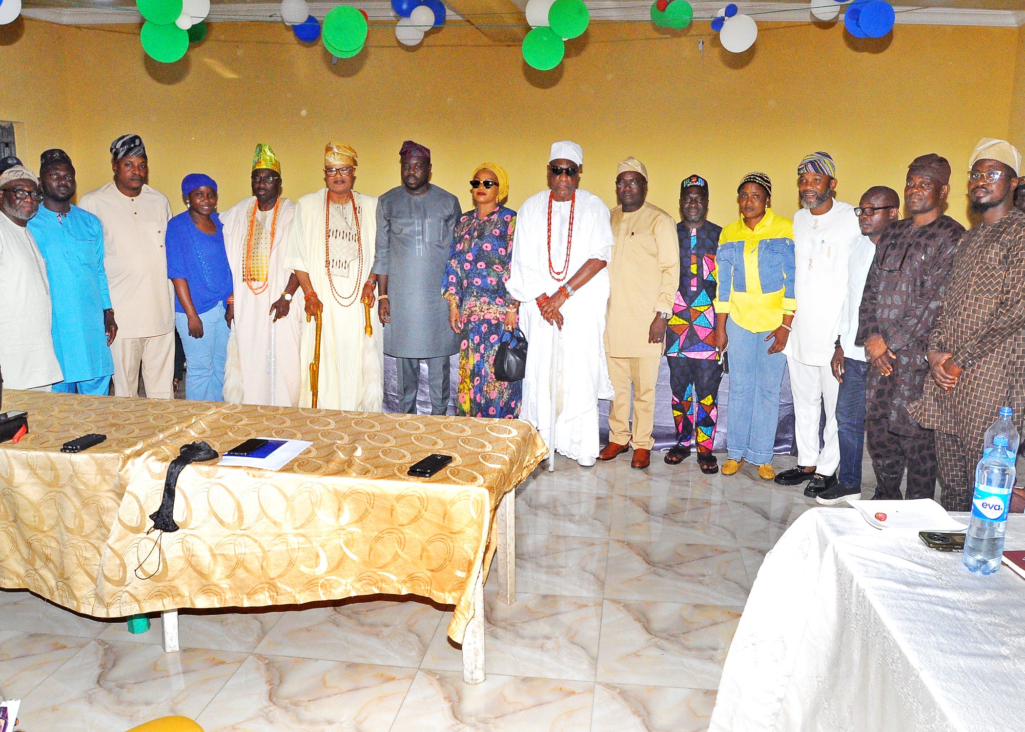 Prominent Lagos Kings Visit Hon. Taiwo Oyekan